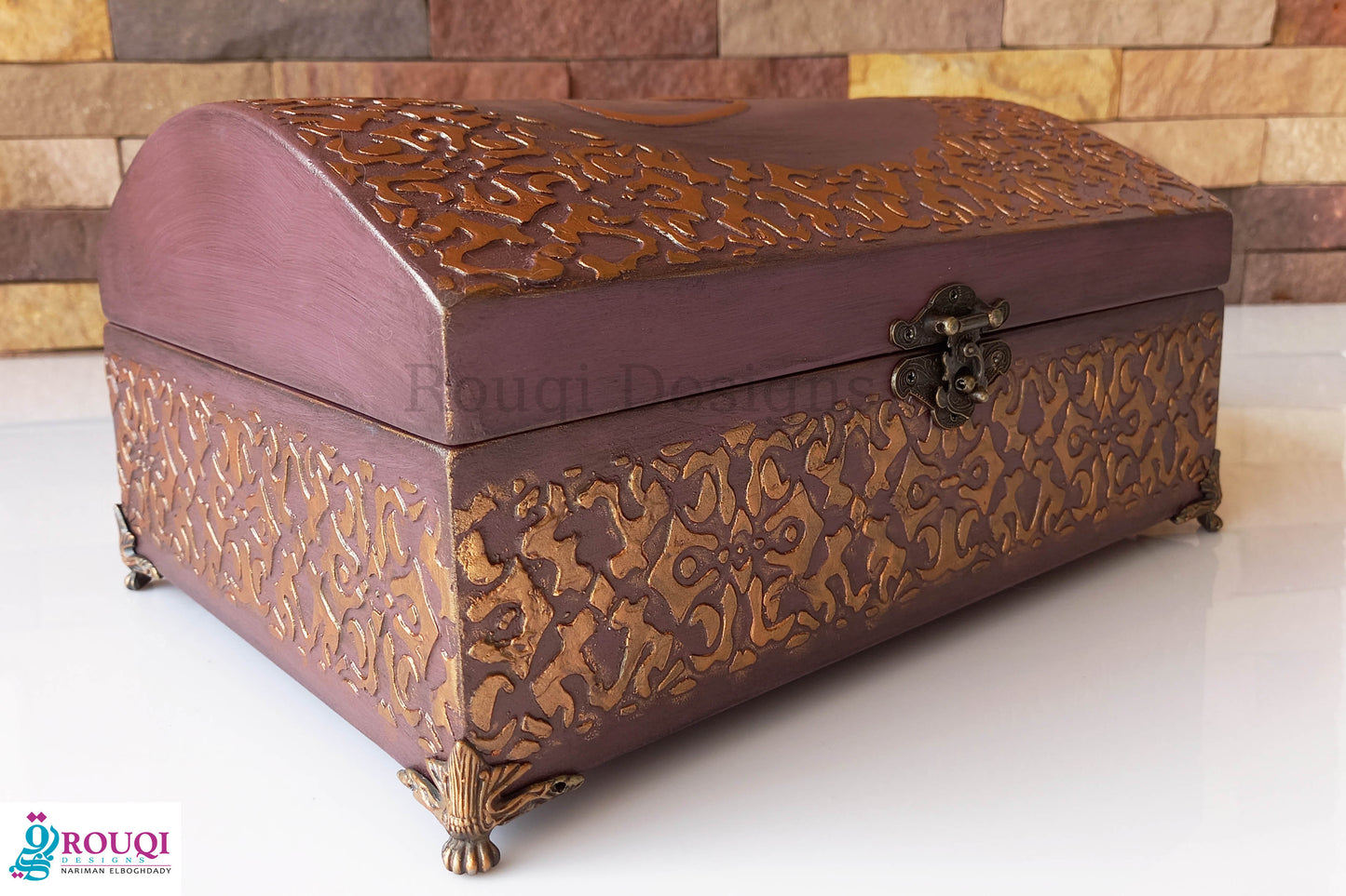 Mona Box