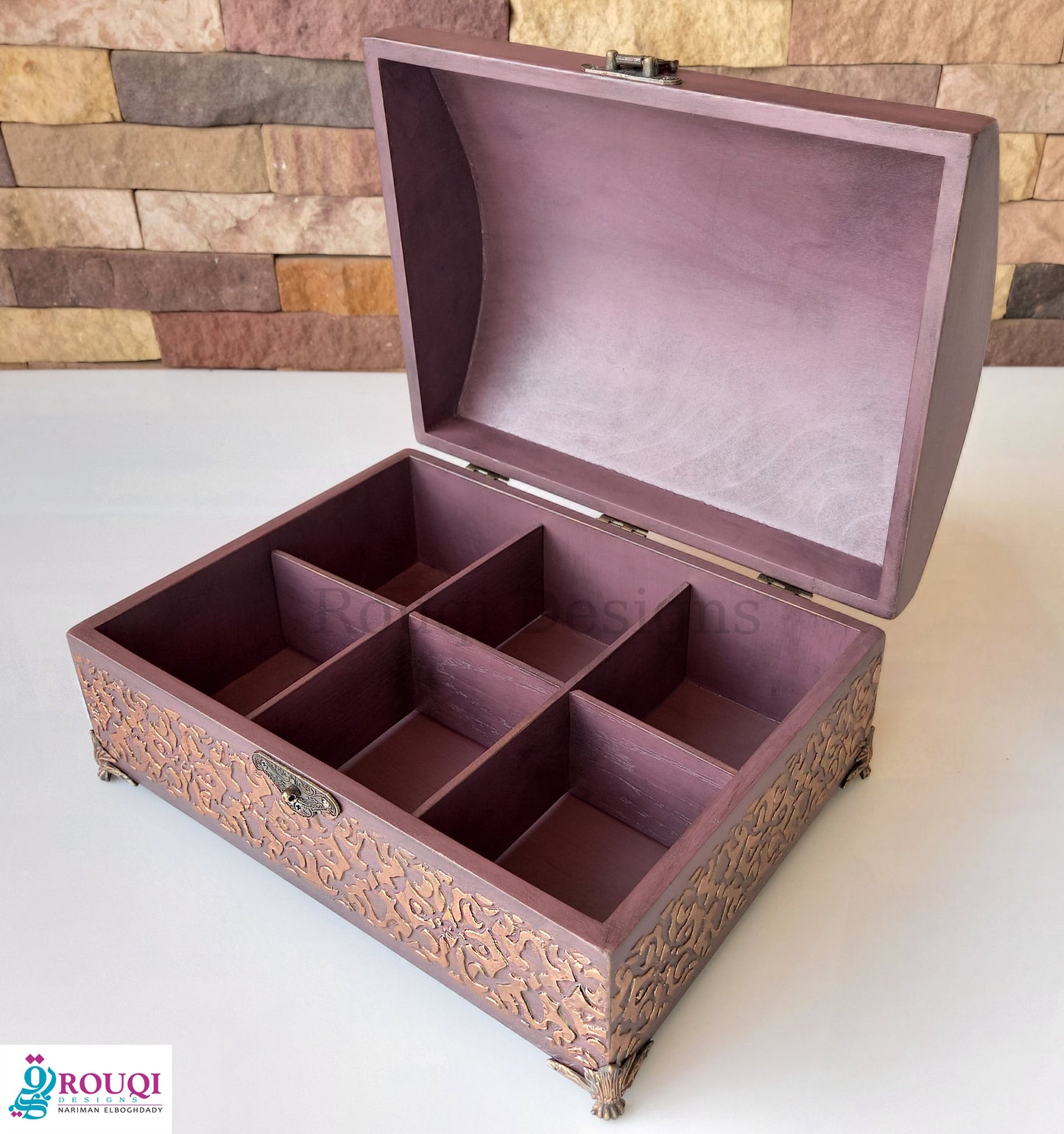 Mona Box